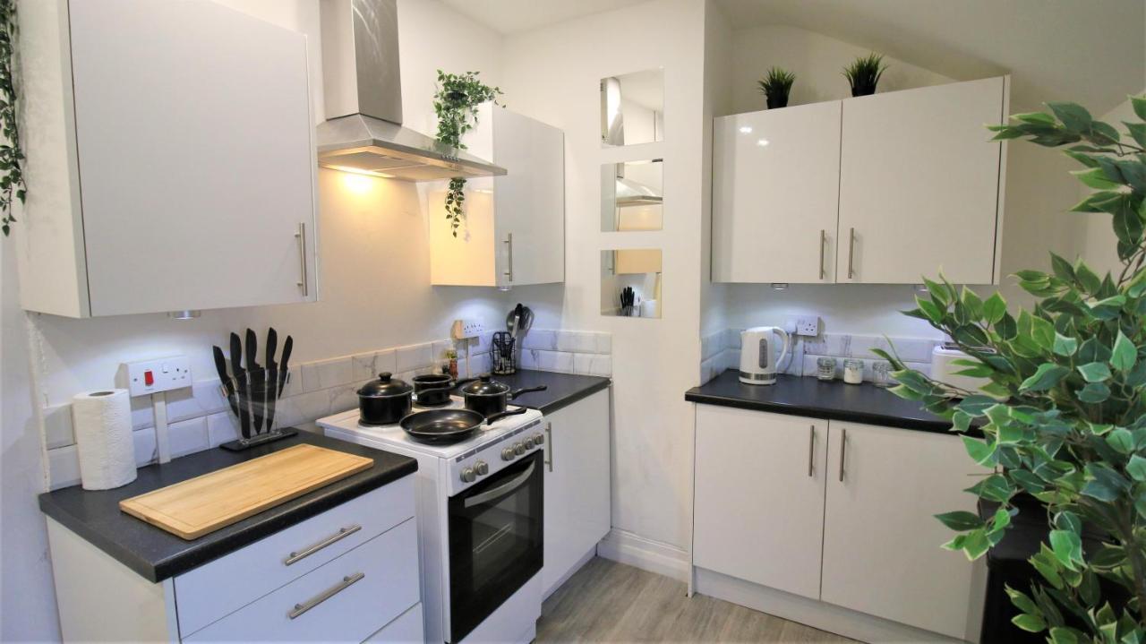 كارديف Free Local Parking - Fast Wifi - Sleeps 10 Guests By Property Promise المظهر الخارجي الصورة